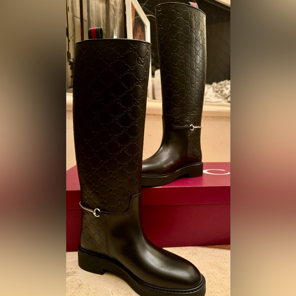 New in box GUCCI GG embossed black Leather boots size 38 - Picture 1 of 5